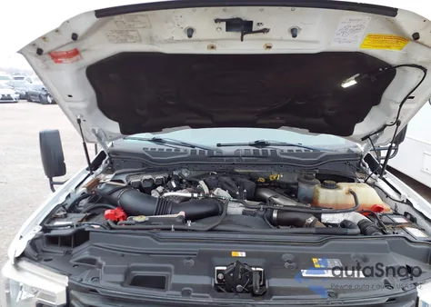 2017 Ford F550 z USA, uszkodzony, nr VIN 1FDAF5GT0HEE51147